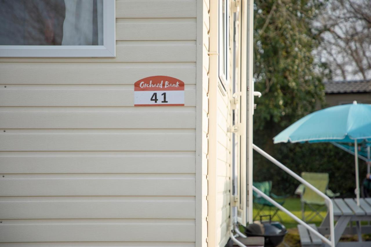 Vila 41 Orchard Bank, 3 Bed, Rockley Park Poole Exteriér fotografie