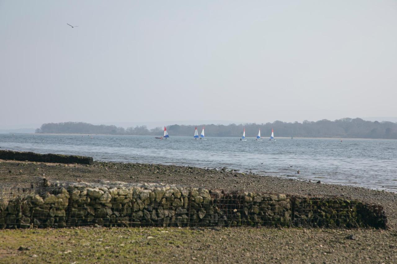 Vila 41 Orchard Bank, 3 Bed, Rockley Park Poole Exteriér fotografie
